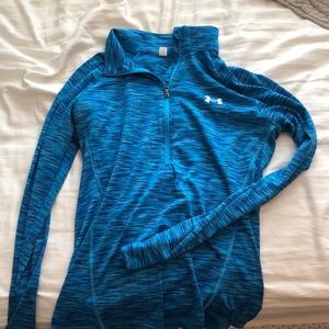 Fitted under Armour long sleeve shirt